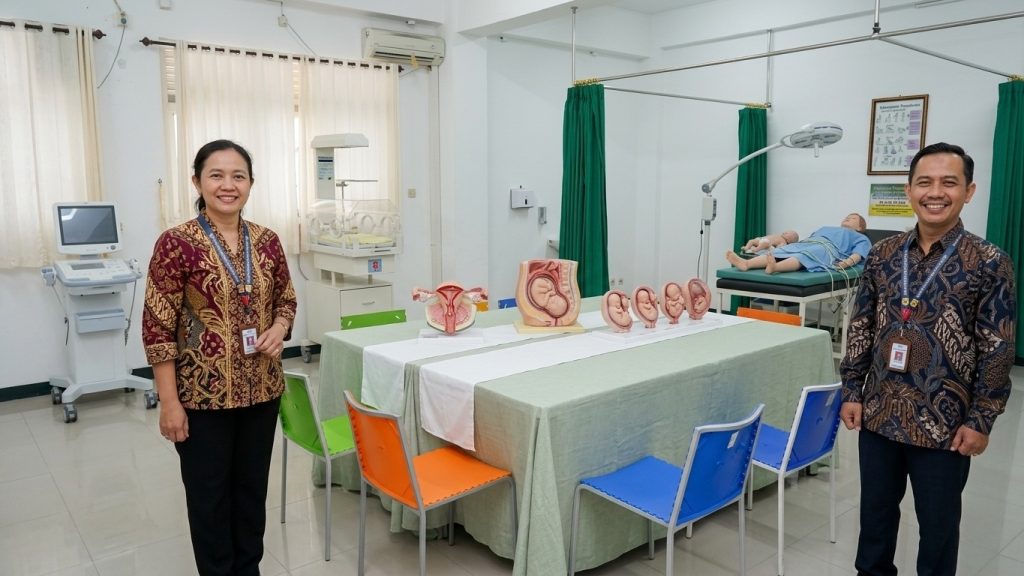 akbid syekh yusuf resmikan laboratorium simulasi kebidanan dengan teknologi modern